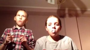 Кто Надует Больше Пузырь Из Жвачки