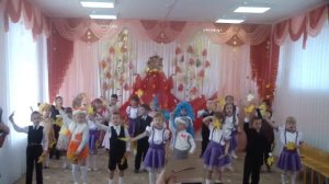 БАЛ ОСЕННИХ ЛИСТЬЕВ