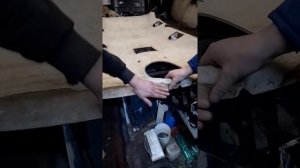 Перетянуть потолок крайслер вояджер своими руками!!!