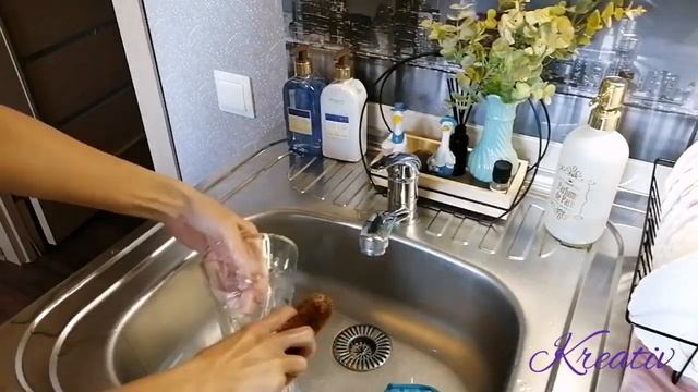 ОБНОВЛЯЕМ СТАРОЕ: Стильный холодильник. Переделка смотреть онлайн