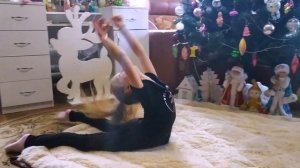 Перекат назад на носочках/художественная гимнастика/растяжка ног и спины/gimnastics