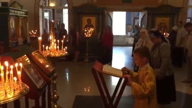 Юный пономарь. Покровский храм. Хабаровск смотреть онлайн