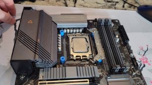 Installing Thermalright Assassin X 90 SE air CPU cooler and 13th gen Intel I5