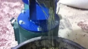 гранулятор с неподвижной матрицей измененный с вращающейся матрицей