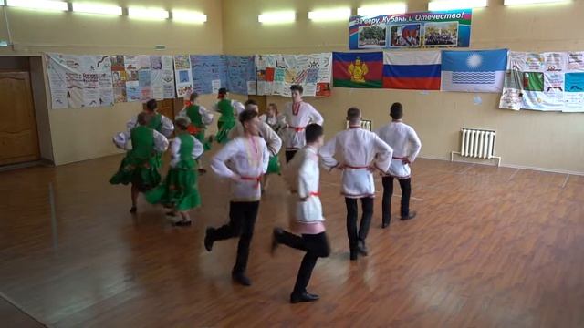 Народный танец "Кубанская полька"