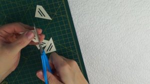 Скрапбукинг / уголки для фото из обрезков / как сделать уголки и подложки