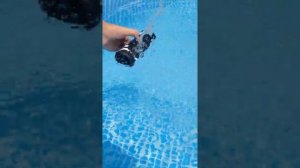 ПОГРУЖАЕМ ПОД ВОДУ КОЛОНКУ JBL FLIP 6 5 ЧАСТЬ  СКИНУЛ С КРЫШИ В БАССЕЙН  ЧТО С НЕЙ БУДЕТ ДАЛЬШЕ?