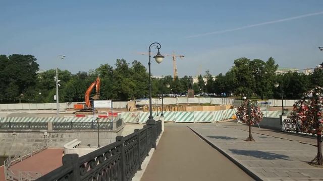 Ограждение строительной площадки Москва, Болотная набережная