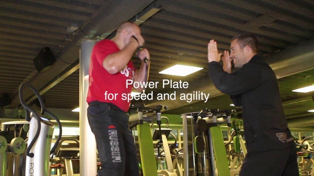 Тренировка Федора Емельяненко перед боем 31 декабр смотреть онлайн