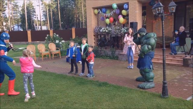 Халк на детский праздник смотреть онлайн