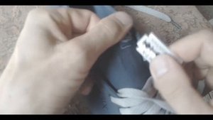 Язычок на красовках западает что делать?