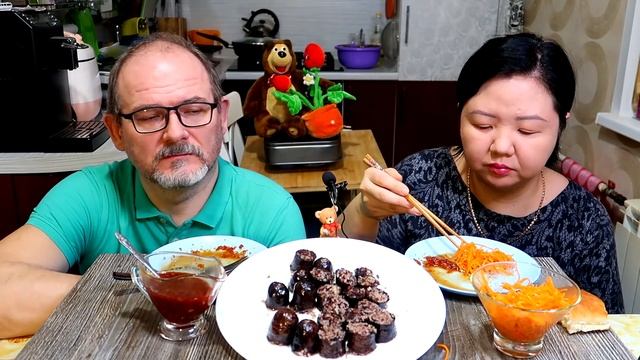 Мукбанг Корейская Кровяная колбаса Сундэ / Какие фрукты и овощи мы любим? / Mukbang