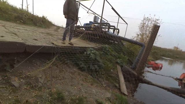 РЫБАЛКА НА ПАУК//ЛОМАЮТ МОЮ ПАЛКУ//ВЕЧЕР НА РЕКЕ! смотреть онлайн