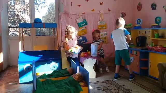 Сюжетно-ролевая игра  "Семья" смотреть онлайн