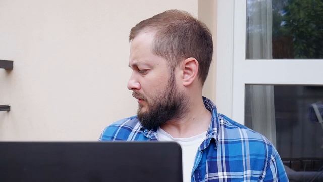 РАБОТАТЬ НА БАЛКОНЕ - ЭЛБРО