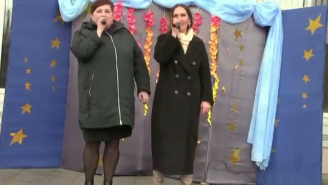 Поздравление с годовщиной свадьбы в ,,Рабочий полдень,, нашу семью от подруги Мариночки. смотреть онлайн