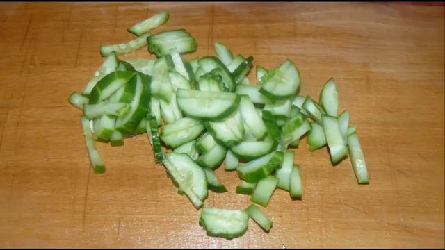 Легкий салат из молодой капусты. Витаминный #салат на скорую руку. смотреть онлайн