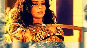 O Clone Jade vs Latifa