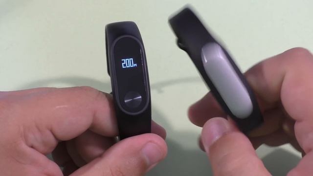 СРАВНЕНИЕ Xiaomi Mi Band 1S и Mi Band 2 ► В ЧЕМ ОТЛИЧИЯ? КАКОЙ КУПИТЬ? смотреть онлайн