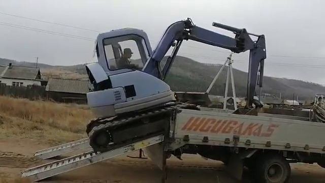 Изготовление и продажа алюминиевых аппарелей, трапов, сходней для погрузки специальной техники.