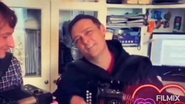 шлепки. (шутка) в ролях Ю.Шатунов и А. Разин видео от Наташки смотреть онлайн