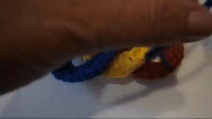 КАК СОЕДИНЯТЬ КОЛЬЦА ПРИ ВЯЗАНИИ ЯПОНСКОГО КОВРИКА_[360p].mp4