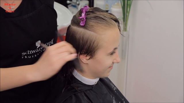 2017-34 Karolina Preview - Long Hair Cut Short