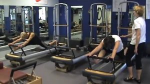 Pilates Reformer - Forward Lunge