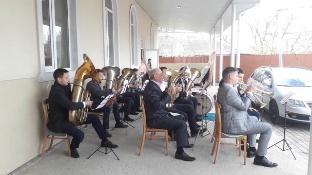 ОРКЕСТР "ОН ЖИВ" смотреть онлайн