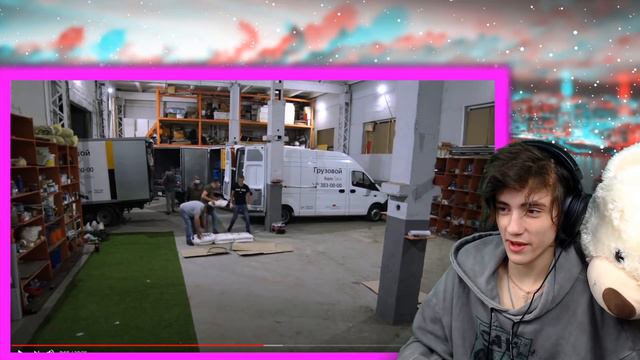 10 000 ЛИТРОВ КОКА-КОЛЫ VS МЕНТОС 2 РЕАКЦИЯ НА МАМИКС 10 000 ЛИТРОВ КОКА-КОЛЫ ПРОТИВ МЕНТОС 2 смотреть онлайн