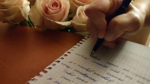 ASMR АСМР пишущие звуки. пишу шариковой ручкой. неразборчивый шепот.