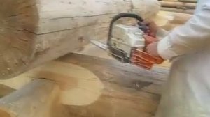 Подсадка бревна для черчения. Канадская рубка.