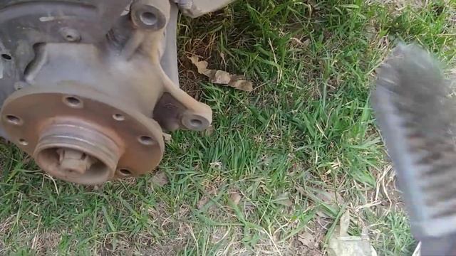 Что нужно приготовить для замены тормозного диска на Renault Duster смотреть онлайн