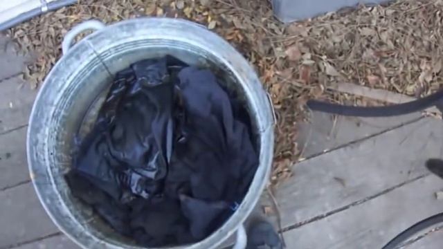 How To Clean Oily Clothes with Coca Cola смотреть онлайн