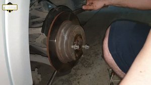 Mercedes W211. How to Remove a Stuck Rear Disc / Remove a Stuck Rear Disc Mercedes W211, W212