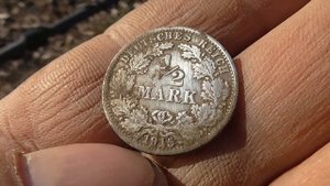 ЗАГАДОЧНАЯ ПОЛЯНА,УСЫПАННАЯ МОНЕТАМИ !РЕДКИЕ НАХОДКИ!