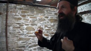 Афонский  Чудо корень лечит от рака.