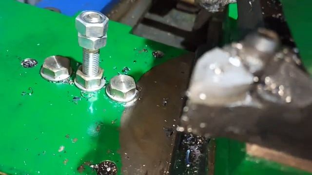 необычный подход к изготовлению вращающегося центра. часть 1 смотреть онлайн