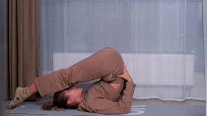 Вечерняя растяжка перед сном для похудения/ всего 10 минут!