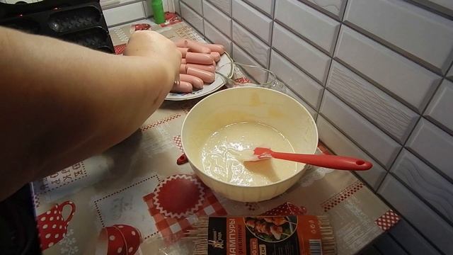 КОРН ДОГИ в сосисочнице