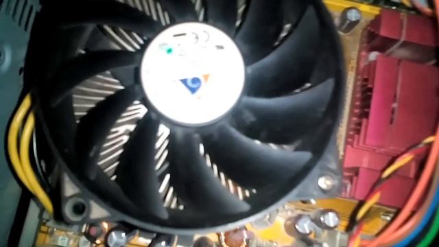 Комп завис со звуком тррр что делать я помогу смотреть онлайн