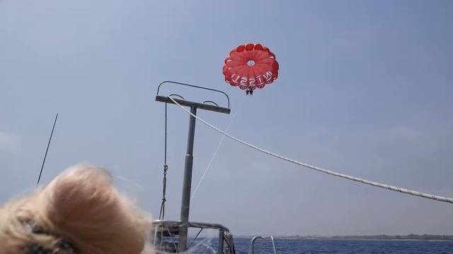 Парашют. Кипр смотреть онлайн