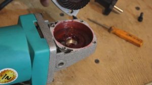 Штроборез Sturm AG915S обзор что внутри?