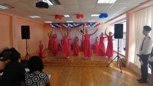 Эстрадный танец "Мама"