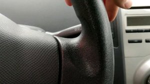 Переделанный руль в Toyota Vitz/Yaris перенесли справа на лево