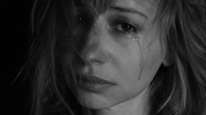 Свекровь налысо обрила нелюбимую невестку, чтобы отомстить. А на утро была шокирована увиденным.