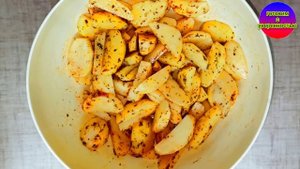 Картофель со специями, запечённый в духовке. Картофельные дольки с хрустящей корочкой.