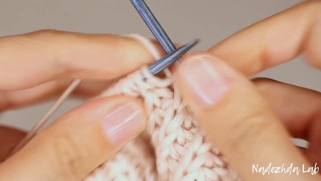 ? 4 аксессуара в 1!!! Самая модная Шапка-Балаклава. Вязание спицами смотреть онлайн