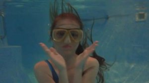 Йога челлендж под водой