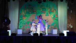 "ВОЛШЕБНИКИ". Спектакль "Волшебник Изумрудного города"